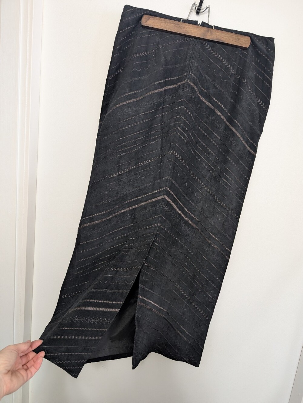 Vintage Danier 8 suede Leather Skirt Black Boho Embroidery Geometric Western
